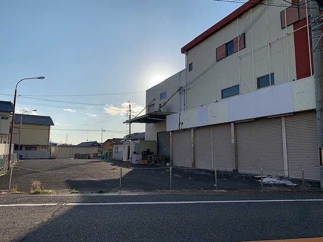 駐車場約１１５坪付きです。