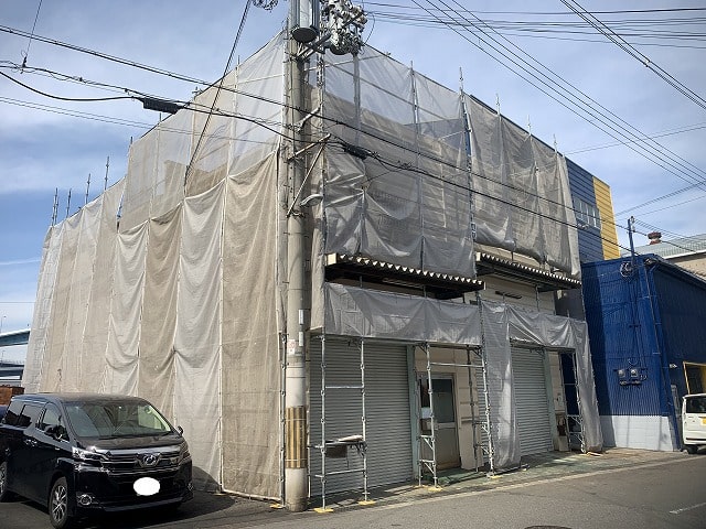 シャッター開口2ヵ所あります。