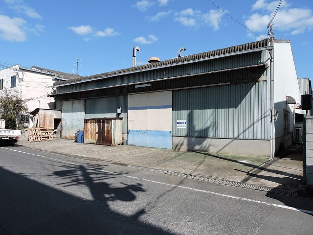 100坪の平屋倉庫が出ました