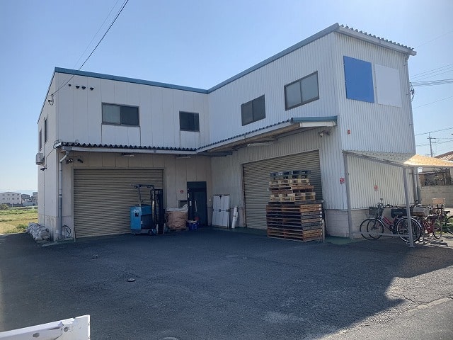 2ｔ車のみ通行可能です。