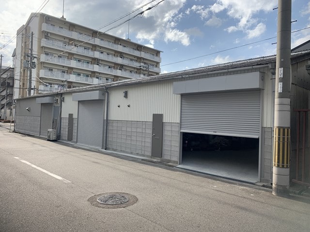 駅から徒歩6分です。