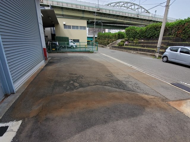 駐車スペースあります。