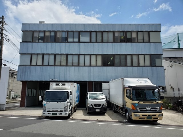 駐車スペースあります。