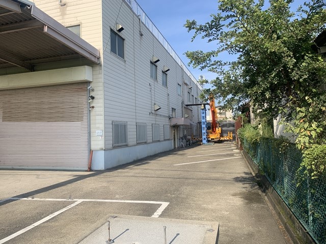 乗用車5台~7台駐車可能です。