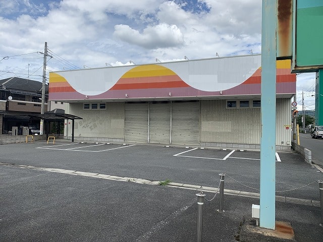 近隣に民家があります。