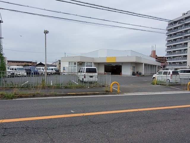 大型車も駐車可能です。