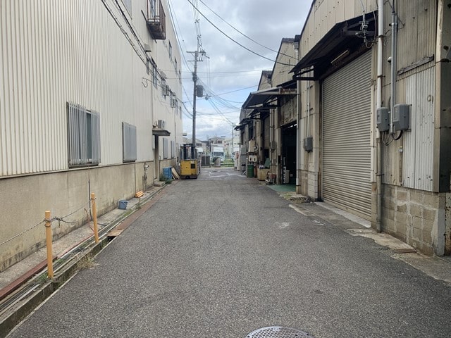 奥は行き止まりです。