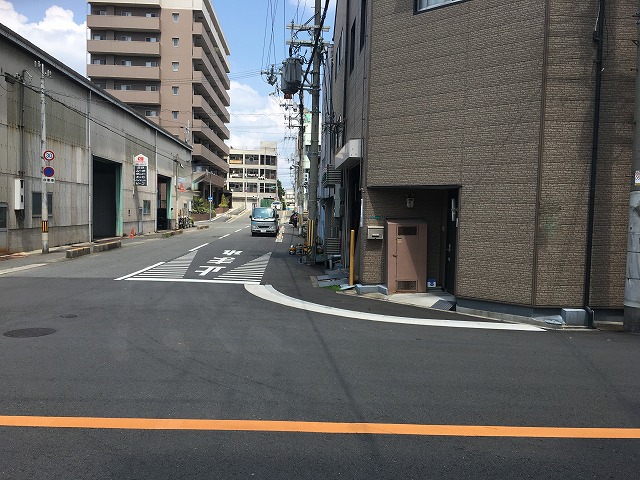 前面道路です。