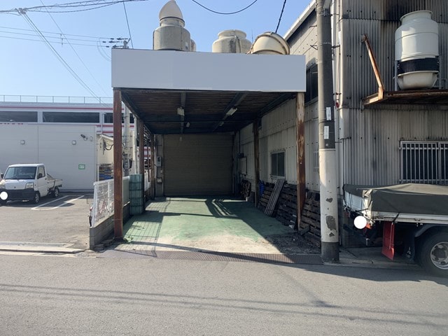 荷捌き場になります。